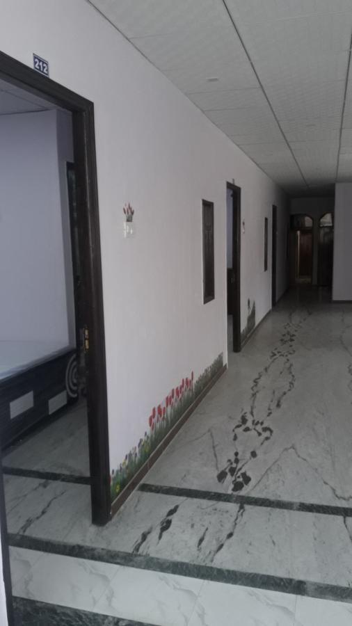 Oyo Rajdhani Guest House Faridabad Exteriör bild